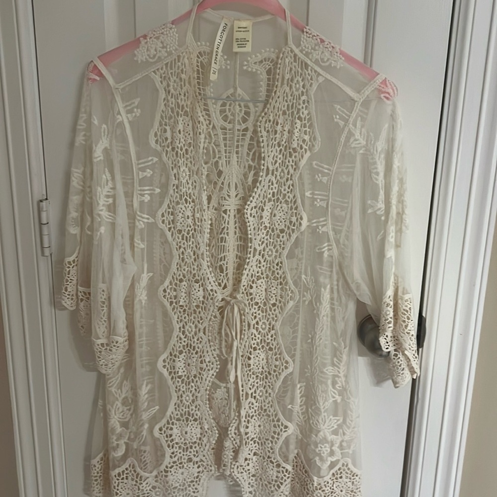 Sheer beige kimono cover, never worn, 2x